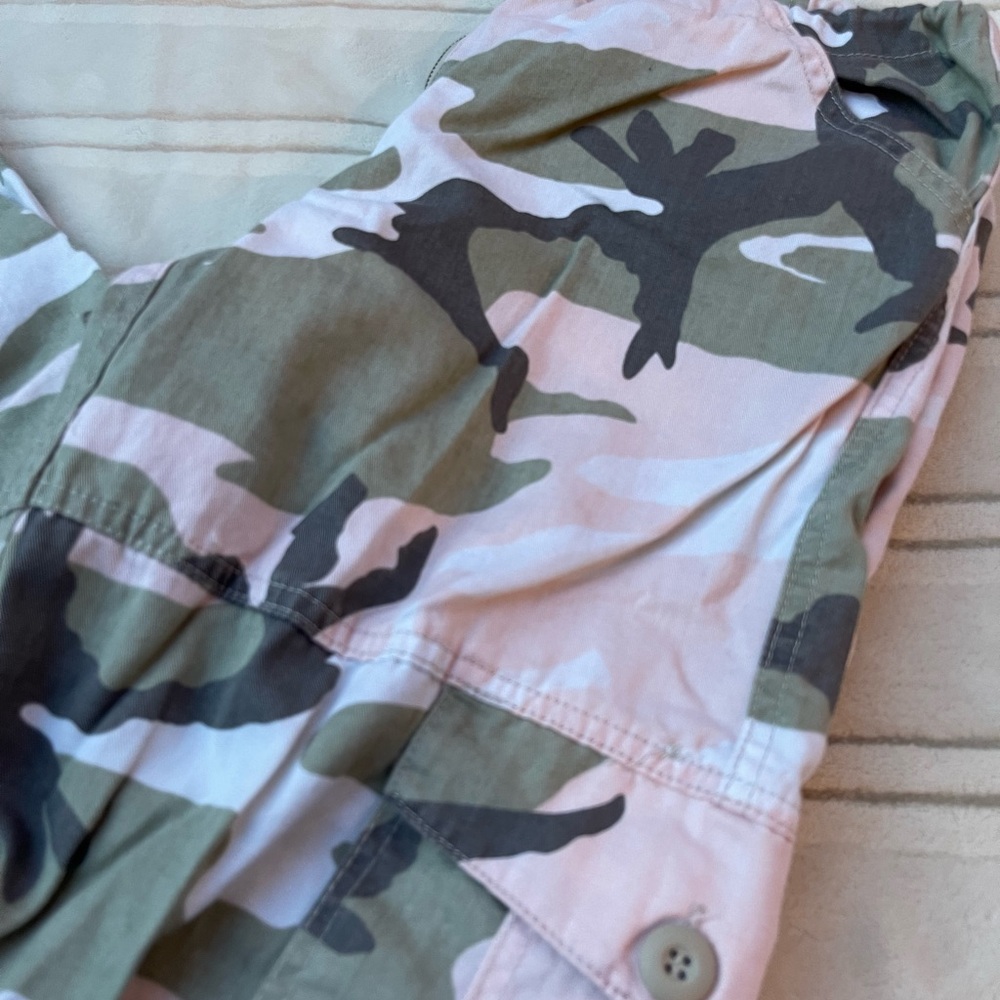 Rothco Camouflage Joggers - Green and Pink - Picture 2 of 5